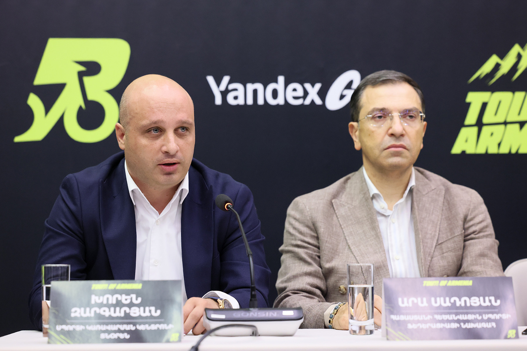 Khoren Zargaryan and Ara Sadoyan at the press conference